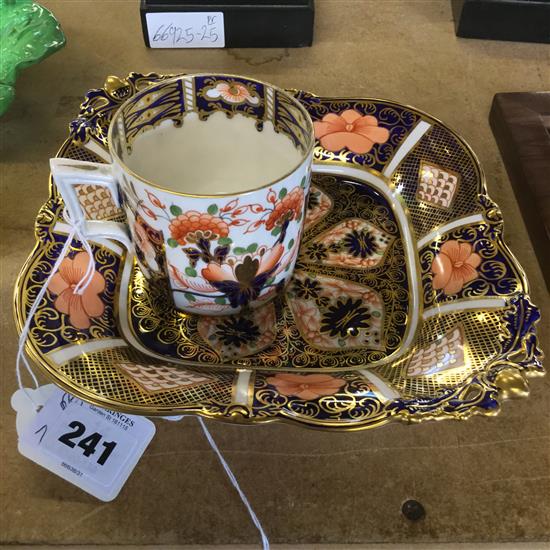 Crown Derby Imari pattern dish & a Duesbury Derb mug